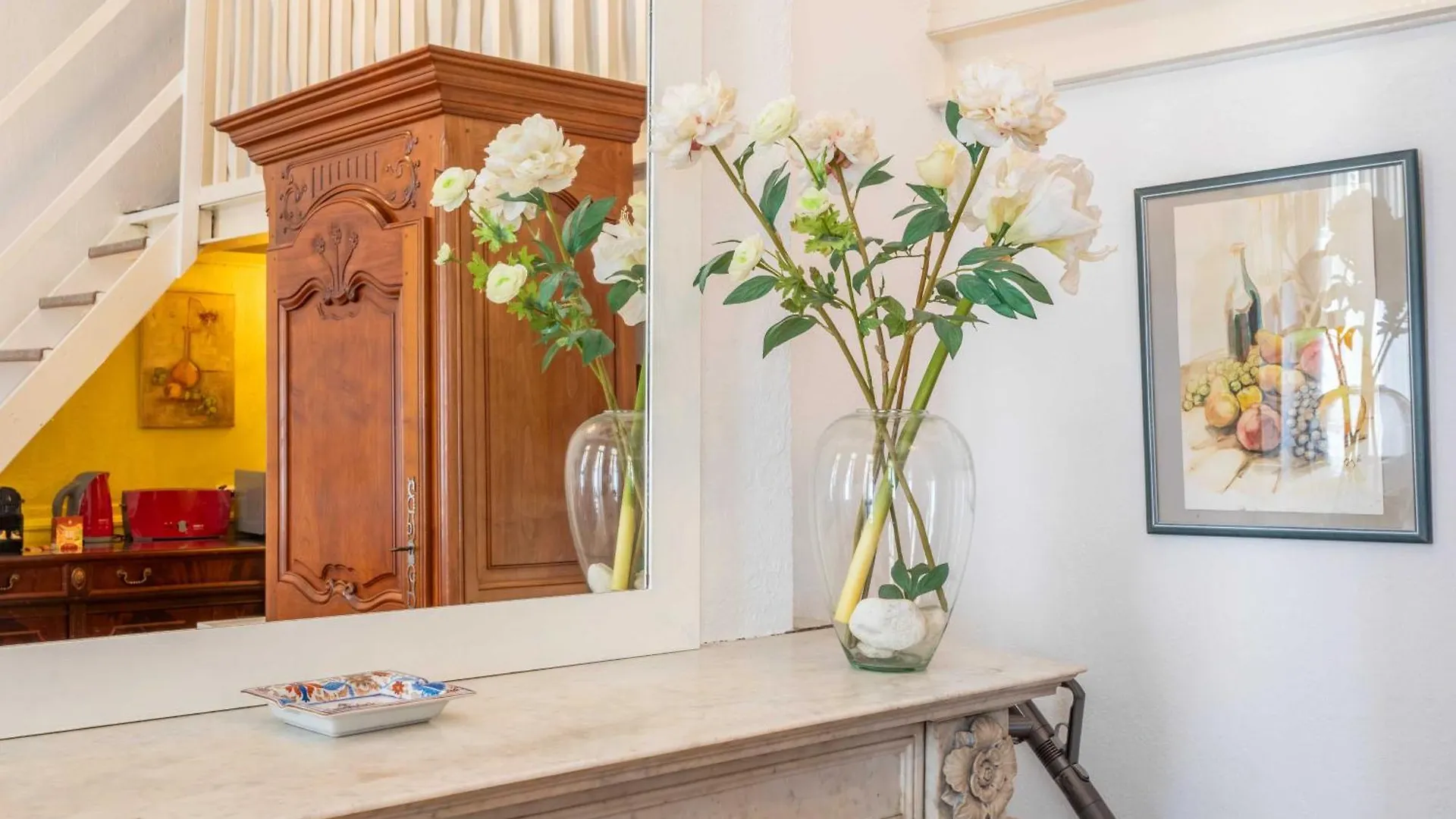 דירות Charming Duplex With Ac -1Br-2P- מרסיי